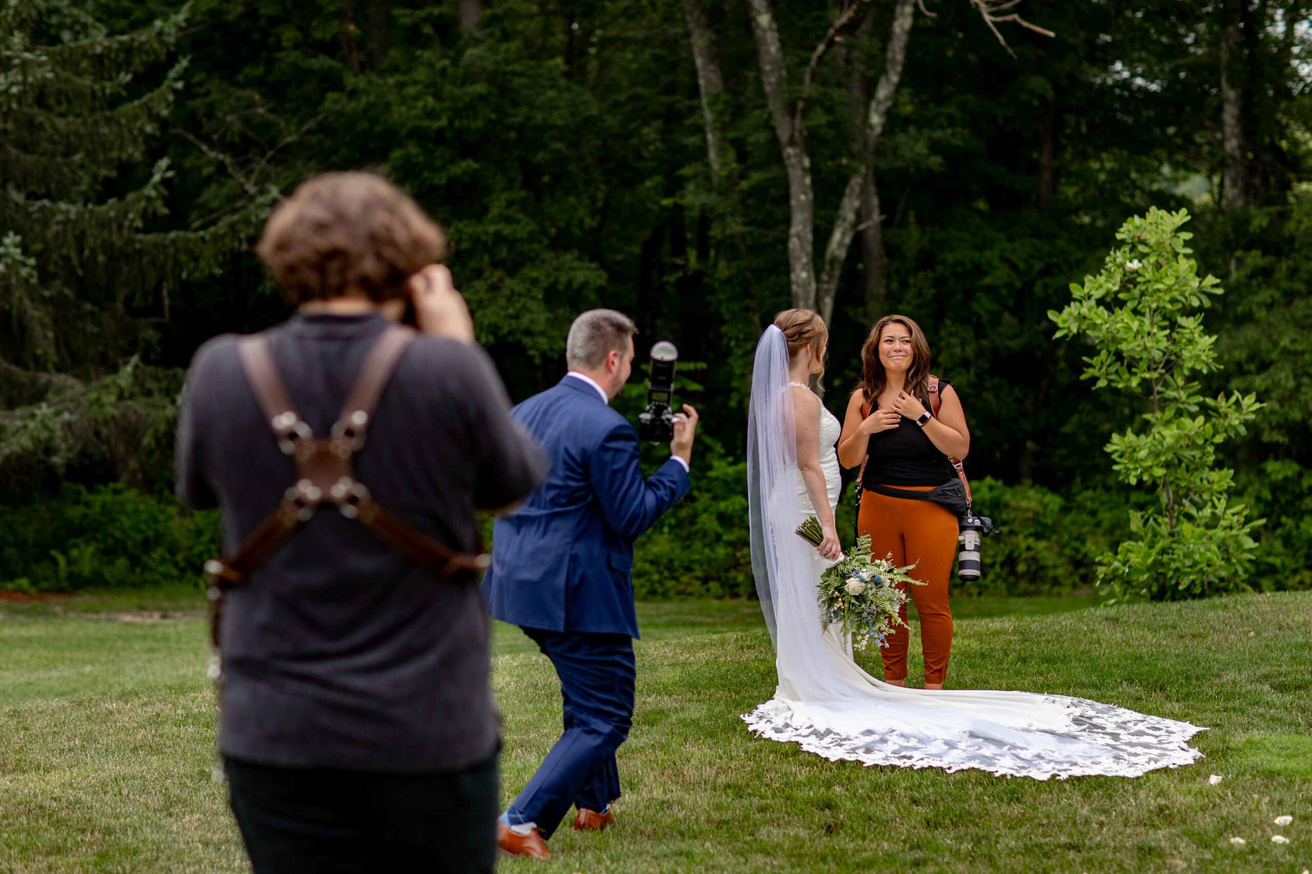 Should you have a second shooter for your wedding day