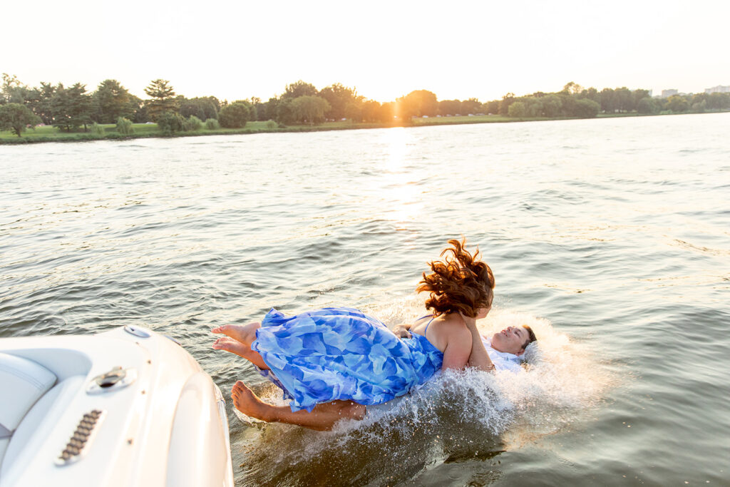 DC Engagement session with Victoria V Photography The best photographer in Washington DC DC's best wedding photographer Washington DC Engagement photographer Engagement session on a boat Boat engagement session Engagement session at The Wharf