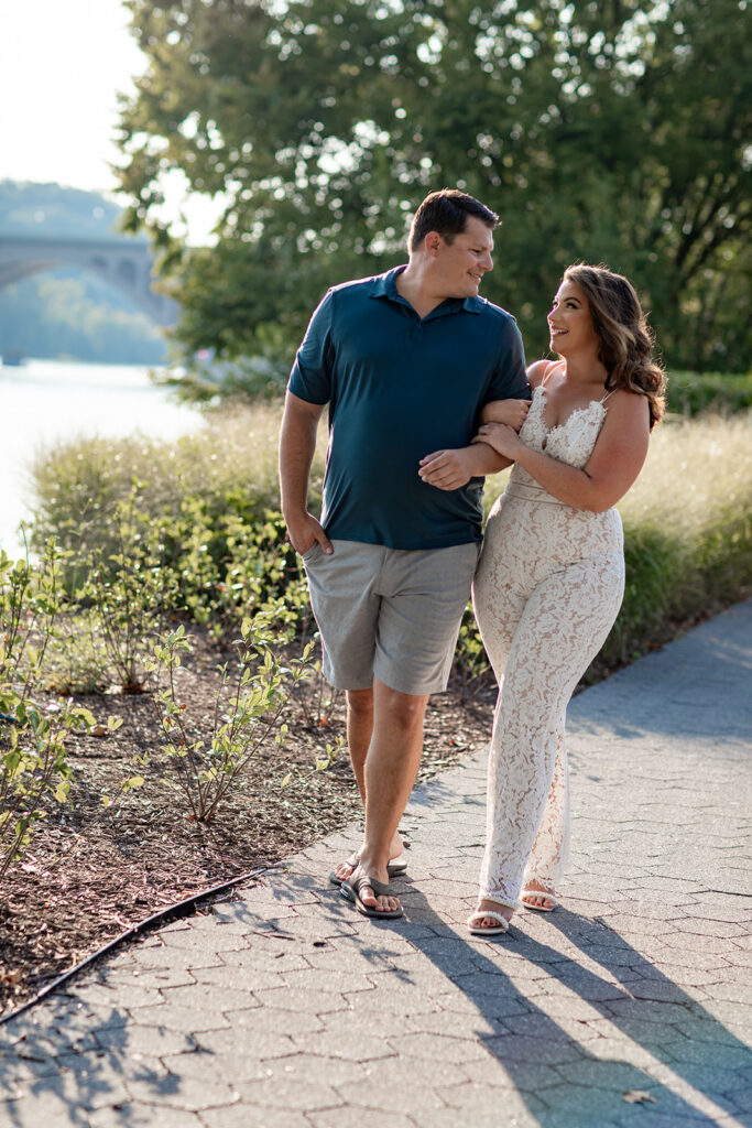 DC Engagement session with Victoria V Photography The best photographer in Washington DC DC's best wedding photographer Washington DC Engagement photographer Engagement session on a boat Boat engagement session Engagement session at The Wharf