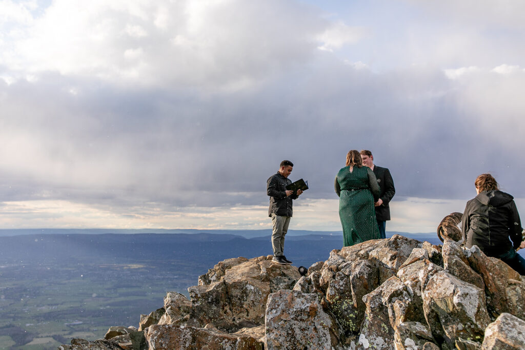 Elopement ceremony at Little Stonyman summit