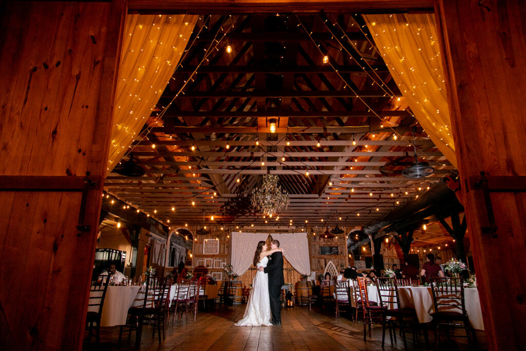 Romantic spring wedding at Oak Creek Farm in Virginia – candid moments, joyful celebrations, and golden hour portraits of a Virginia Bride and Groom, featuring rustic elegance and countryside charm.