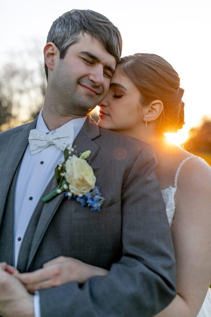 Golden hour wedding photos at The Woodlands at Algonkian golf course