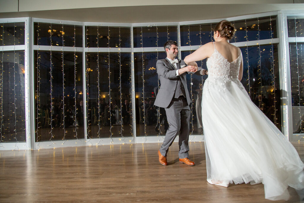 Lively wedding reception at The Woodlands at Algonkian in Northern Virginia