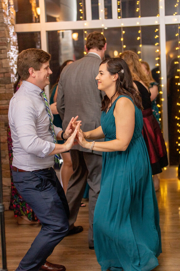 Lively wedding reception at The Woodlands at Algonkian in Northern Virginia