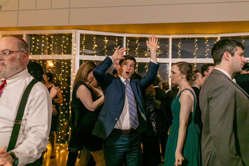 Lively wedding reception at The Woodlands at Algonkian in Northern Virginia